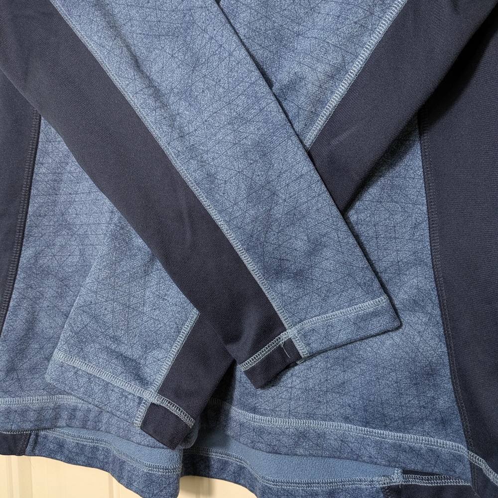 The North Face Navy/Light Blu Patterned Colorway Pullover Warm Camping Winter - Picture 6 of 16
